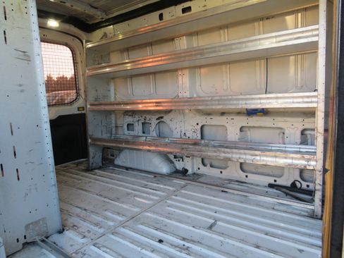 Used 2017 Ford Transit 250 130 Medium Roof image 20