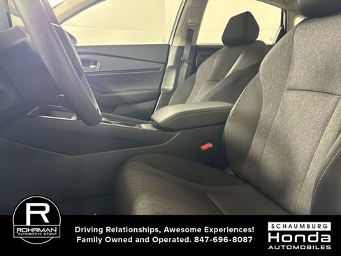 Certified 2025 Honda Accord SE image 4