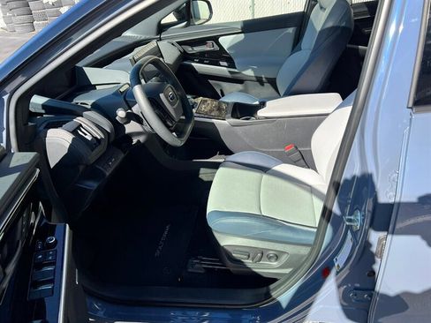 Used 2024 Subaru Solterra Touring image 17