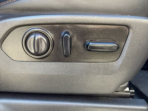 Used 2021 GMC Sierra 1500 AT4 w/ AT4 Value Package image 23