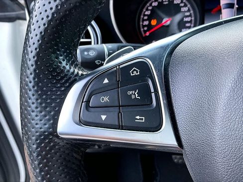 Used 2018 Mercedes-Benz GLC 300 image 23