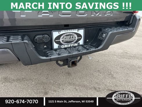 Used 2019 Toyota Tacoma SR w/ SR Convenience Package image 14