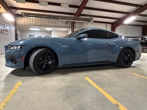 Used 2024 Ford Mustang GT RWD image 4