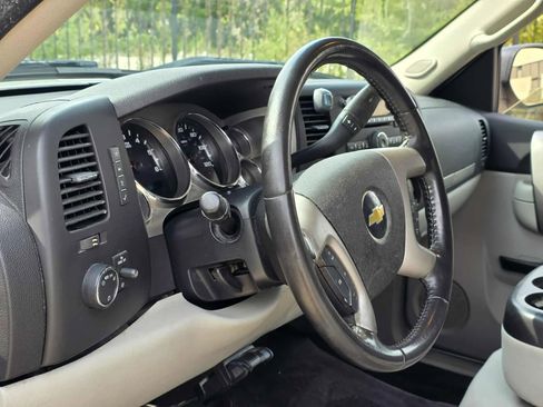 Used 2011 Chevrolet Silverado 1500 LT w/ All-Star Edition image 10