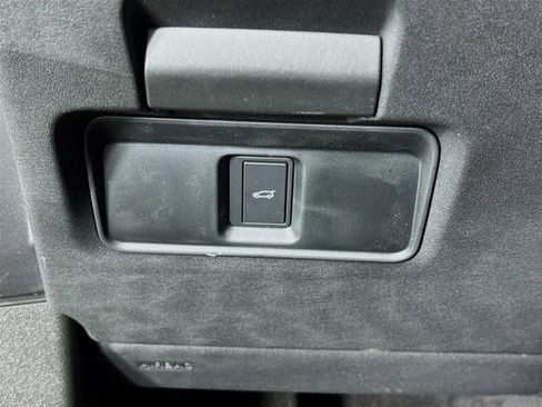 New 2026 Land Rover Range Rover Evoque S image 10