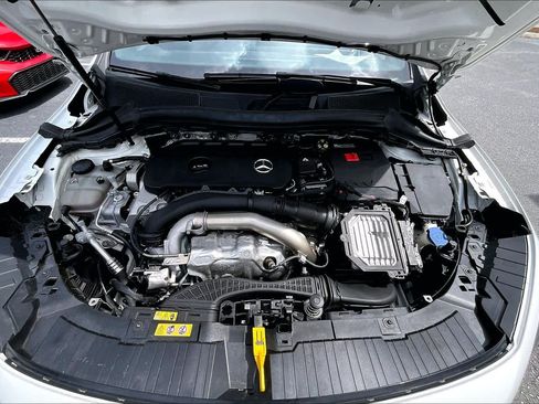 Used 2024 Mercedes-Benz GLA 250 image 32