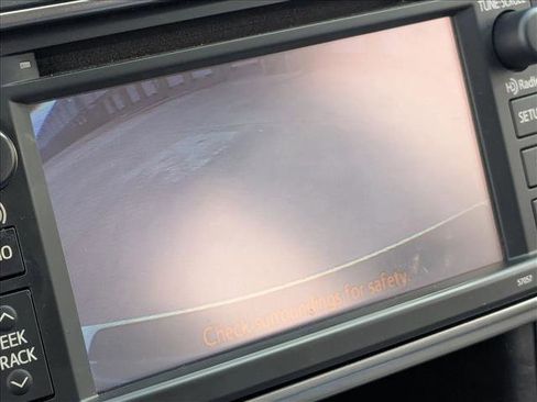 Used 2013 Toyota Highlander Limited image 11