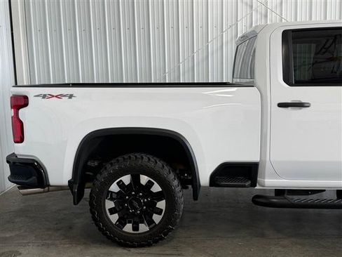 Used 2020 Chevrolet Silverado 2500 Custom w/ Custom Value Package AWD/4WD image 40