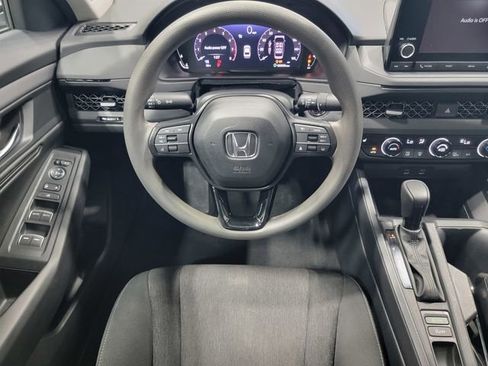 Used 2023 Honda Accord EX image 25