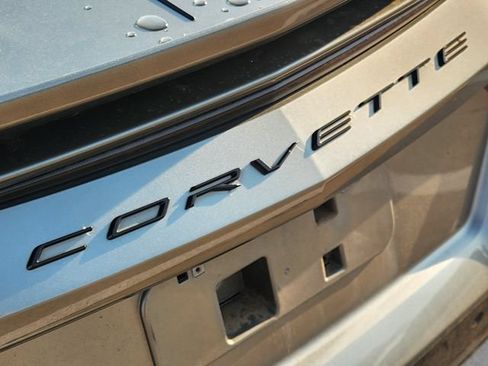 Used 2023 Chevrolet Corvette Stingray Preferred Conv w/ Z51 Performance Package RWD image 9