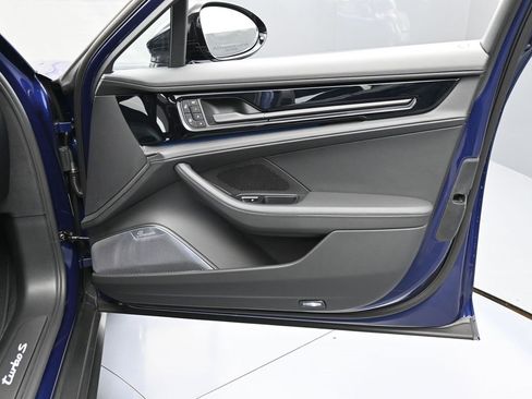 New 2026 Porsche Panamera Turbo S image 30