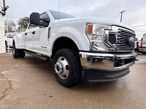 Used 2021 Ford F350 XL w/ STX Appearance Package image 4