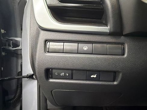 Used 2021 Nissan Rogue SL w/ Premium Package image 34