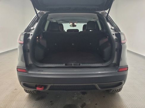 Used 2019 Jeep Cherokee Trailhawk image 29