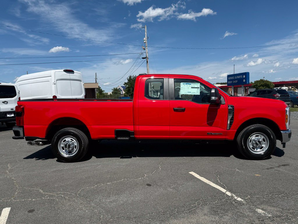 New 2025 Ford F250 XL w/ 360-Degree Camera Package RWD image 2