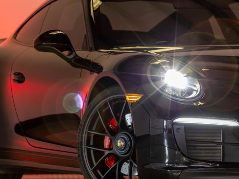 Used 2019 Porsche 911 Carrera GTS RWD image 28