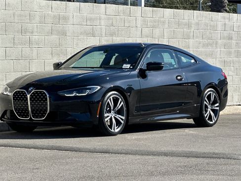 Used 2023 BMW 430i Coupe w/ Premium Package image 10