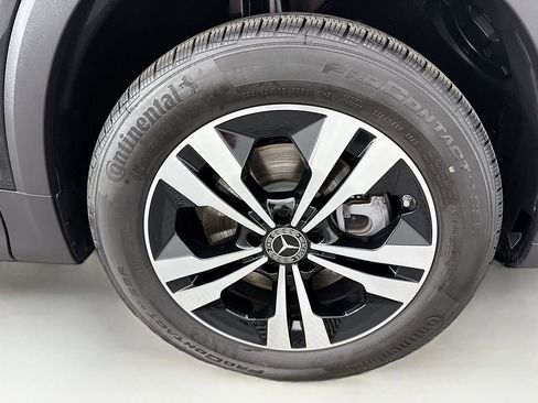 Certified 2025 Mercedes-Benz GLB 250 image 30