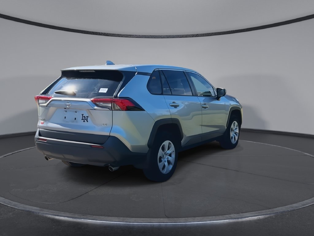 Certified 2024 Toyota RAV4 LE FWD image 8