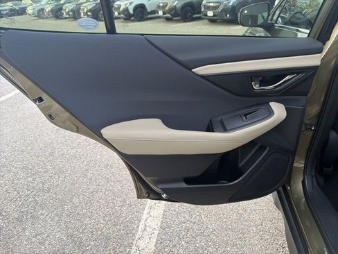 Used 2024 Subaru Outback Premium image 32