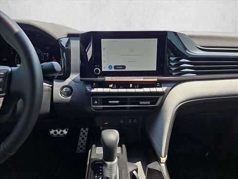 Used 2026 Toyota Camry SE w/ Convenience Package FWD image 15