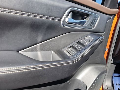 Used 2021 Nissan Rogue Platinum image 32