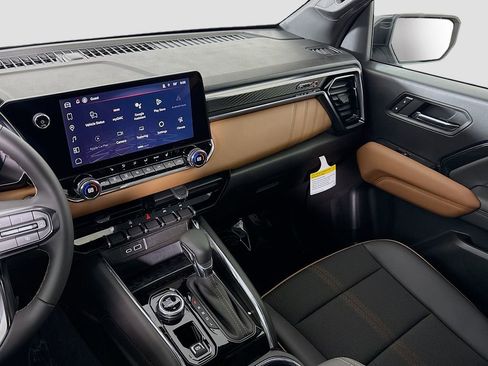 New 2026 GMC Canyon AT4 image 22