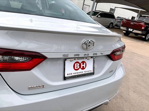 Used 2022 Toyota Camry SE FWD image 30