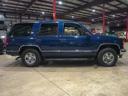 Used 1997 GMC Yukon 4WD 4-Door w/ Marketing Opt Pkg 5 image 10