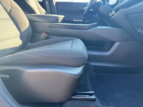 Certified 2025 Chevrolet Equinox LT image 13