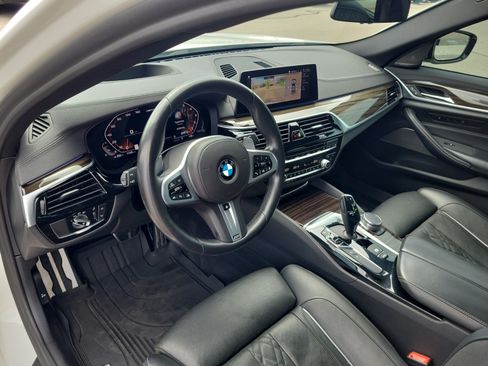 Used 2020 BMW M550i xDrive w/ Executive Package AWD/4WD image 16