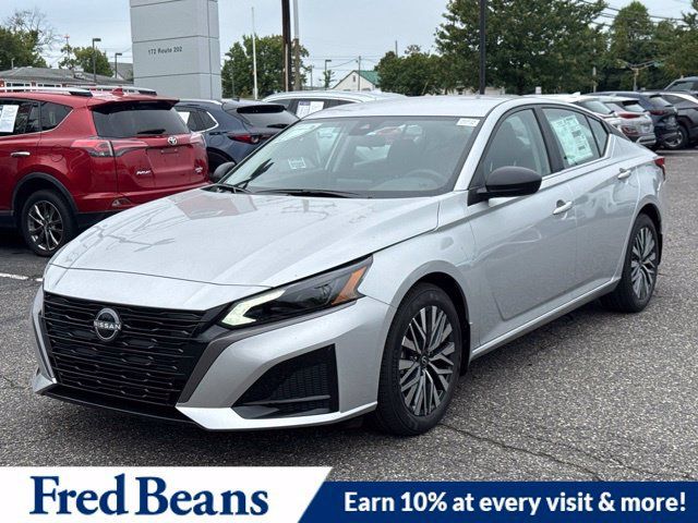 New 2026 Nissan Altima 2.5 SV FWD image 3