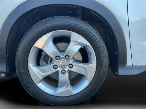 Used 2016 Honda HR-V LX image 42