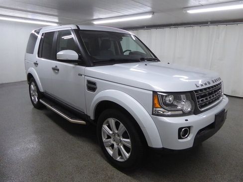 Used 2015 Land Rover LR4 HSE image 1