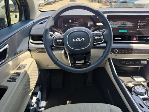 New 2026 Kia Carnival SX FWD image 13