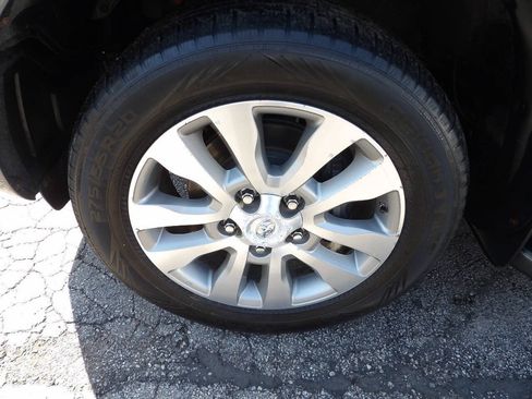 Used 2014 Toyota Sequoia Limited AWD/4WD image 5