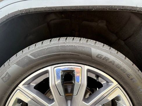 Used 2022 GMC Sierra 1500 Denali w/ Denali Reserve Package image 12