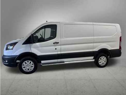 Used 2025 Ford Transit 250 Low Roof w/ Exterior Upgrade Package RWD image 2