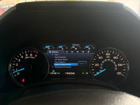 Used 2017 Ford F150 Lariat AWD/4WD image 7