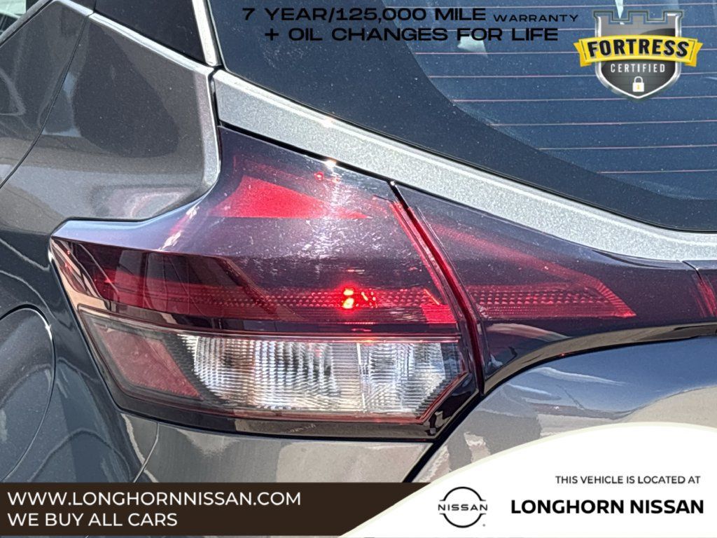Used 2025 Nissan Kicks Play S FWD image 6