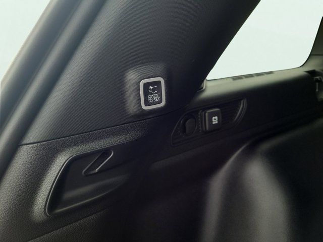 Certified 2023 Jeep Grand Cherokee Altitude AWD/4WD image 14