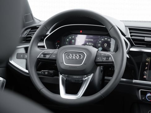 New 2025 Audi Q3 2.0T Premium image 7