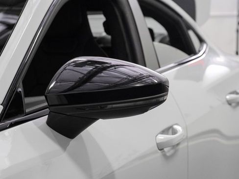 Used 2024 Audi e-tron GT Prestige image 42