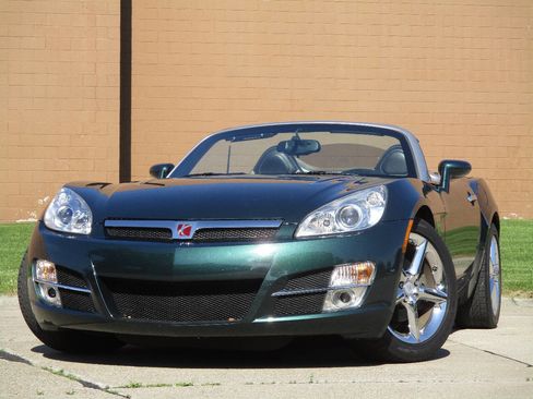 Used 2008 Saturn Sky w/ Premium Trim Package RWD image 1