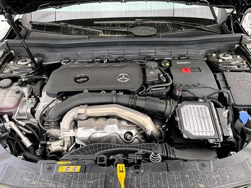New 2026 Mercedes-Benz GLB 250 image 18