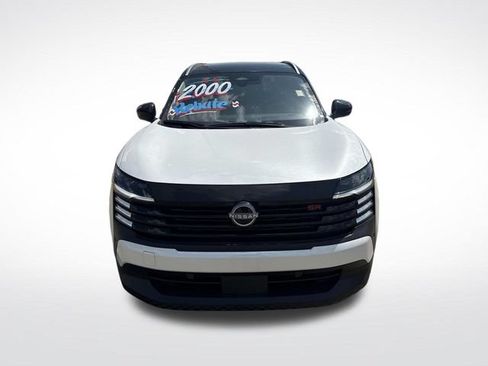 New 2026 Nissan Kicks SR FWD image 2
