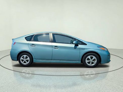 Used 2013 Toyota Prius Two FWD image 2