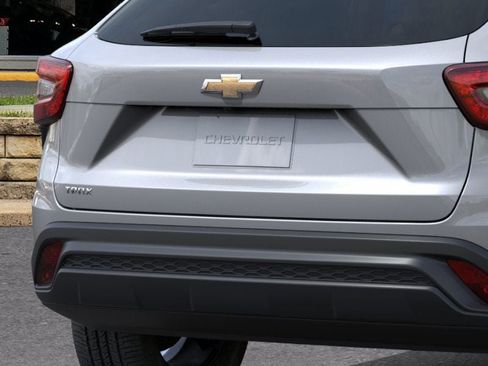 New 2026 Chevrolet Trax LS image 38