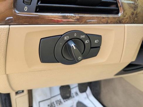 Used 2007 BMW 328xi Sedan image 18