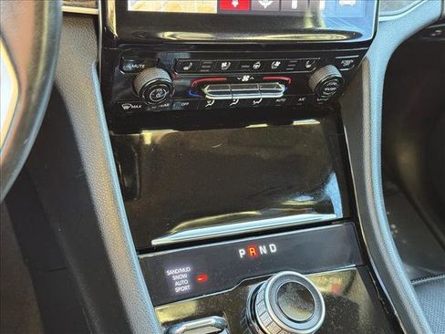 Used 2021 Jeep Grand Cherokee L Limited w/ Luxury Tech Group II image 15